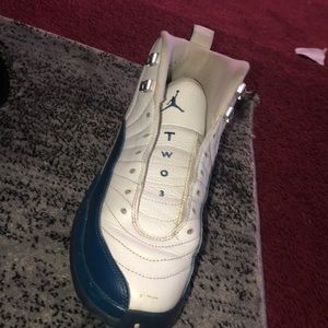 air jordan retro 12s